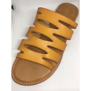 Women’s slippers